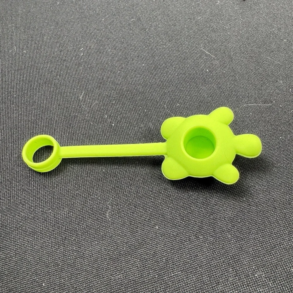 The Unbranded Brand turtle straw